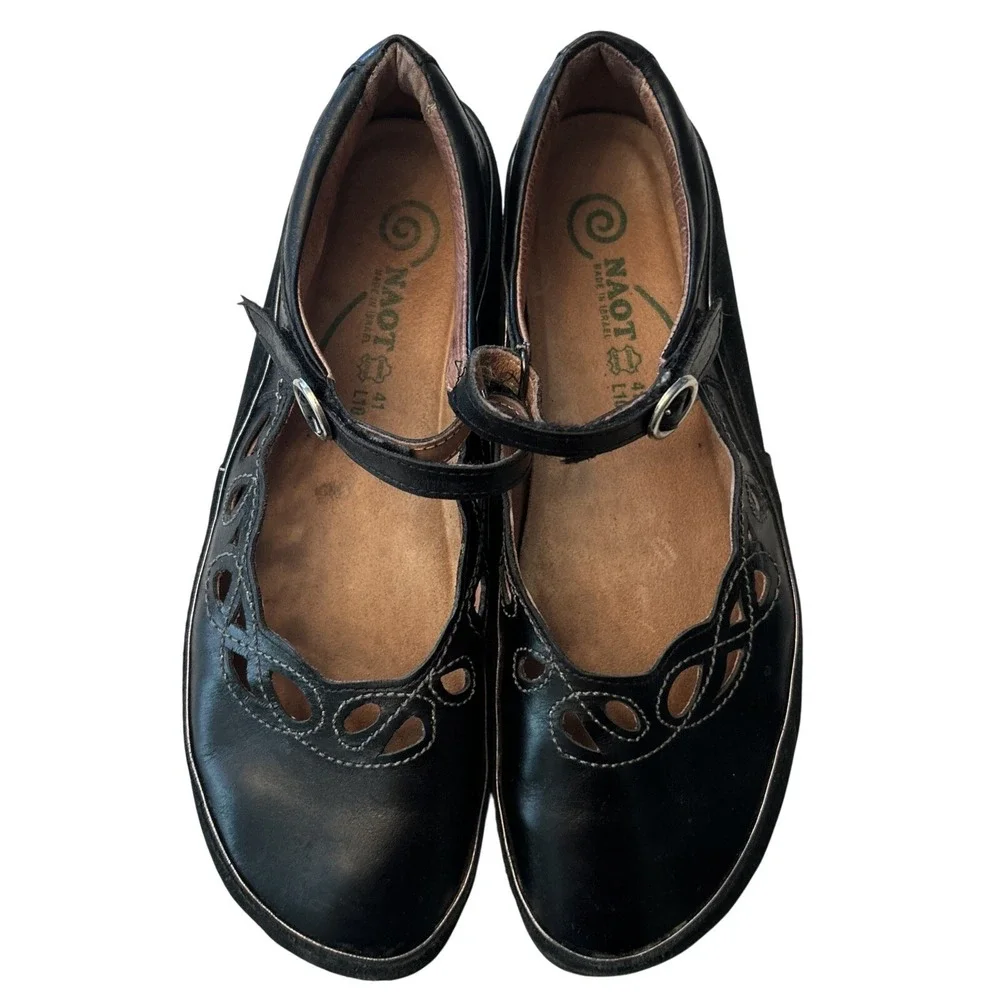 Naot Size 41 US 10 Cutout 
